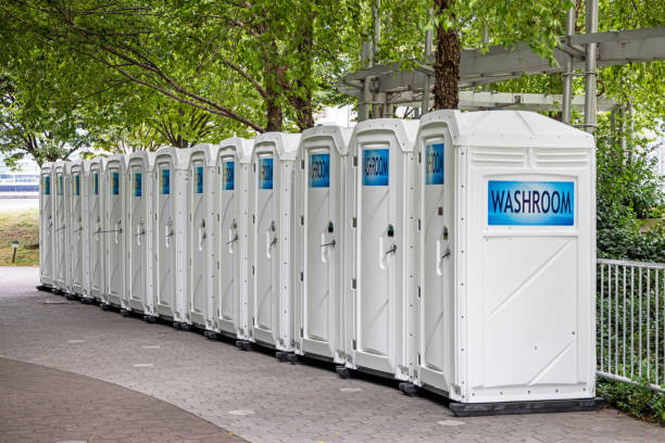 Best Portable bathroom rental  in Leachville, AR